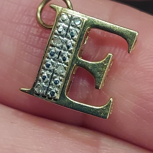 ❤FINALPRICE❤️E,initial yellow gold 10K SR marked - Picture 14 of 14